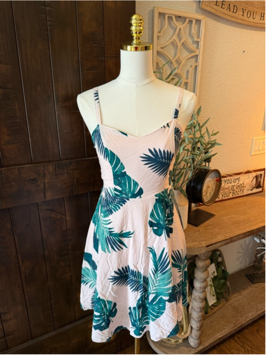 Old Navy Dresses & Skirts - Old Navy Light Pink Tropical Floral Sundress XL Boho Summer Maxi Vacation Dress